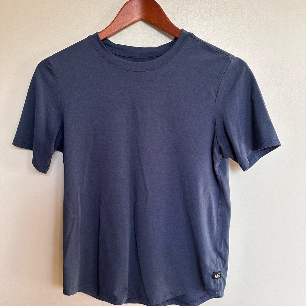 REI Dark Blue Women’s Short Sleeve Tee